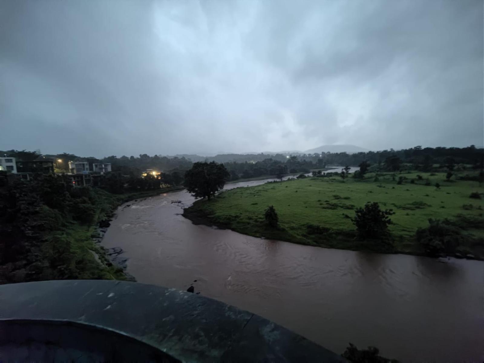 Karjat Villa Eksteriør bilde