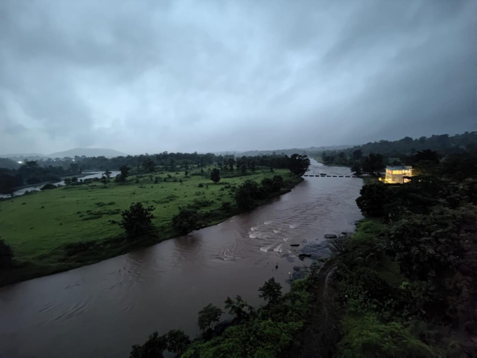 Karjat Villa Eksteriør bilde
